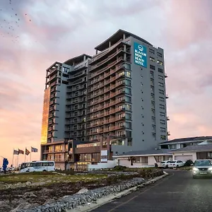 blaauwberg-beach-hotel.hotels-capetown.com/